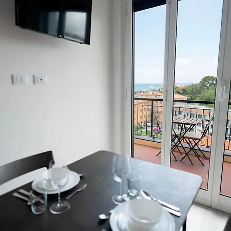 Liguria Terrazza Sul Mare Διαμέρισμα *